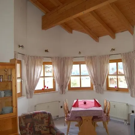 Haus Reineck Apartmán *
